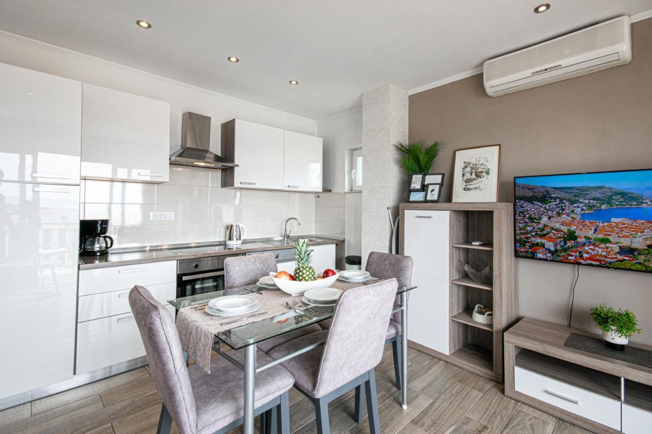 Apartments Villa Luce Makarska Bagian luar foto